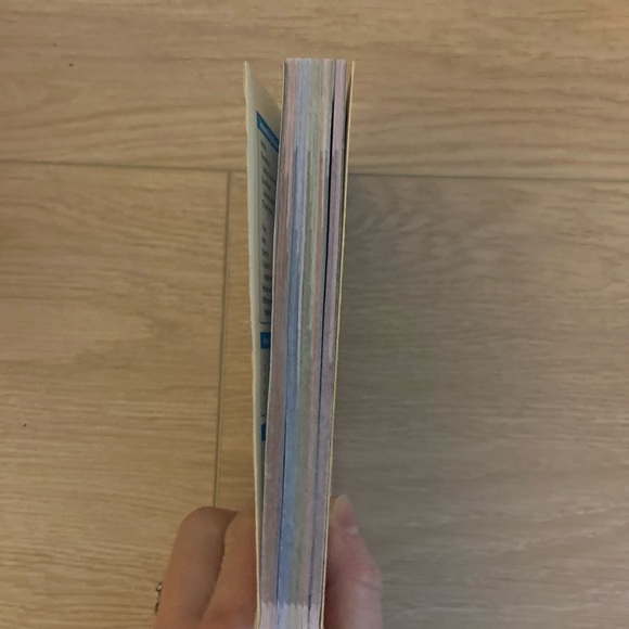 Lonely Planet Korean 🇰🇷 Phrasebook - Picture 3 of 4